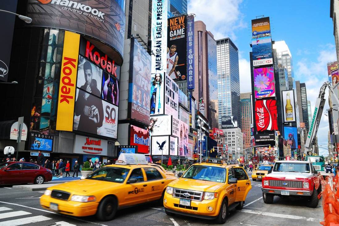 comportarse-guia-nueva-york-times-square-taxis
